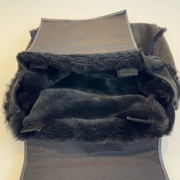 Chanel Black Suede Shearling Fur Hand Bag - Picture 14 of 16